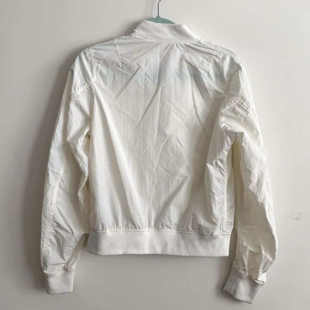 UNIQLO - Picture 2 of 3